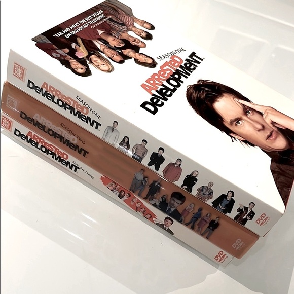 Arrested Development DVD’s season’s 1-3 - Picture 5 of 8